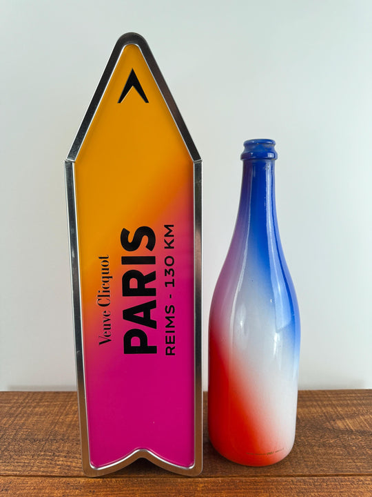 Pink Paris Arrow box Veuve Clicquot