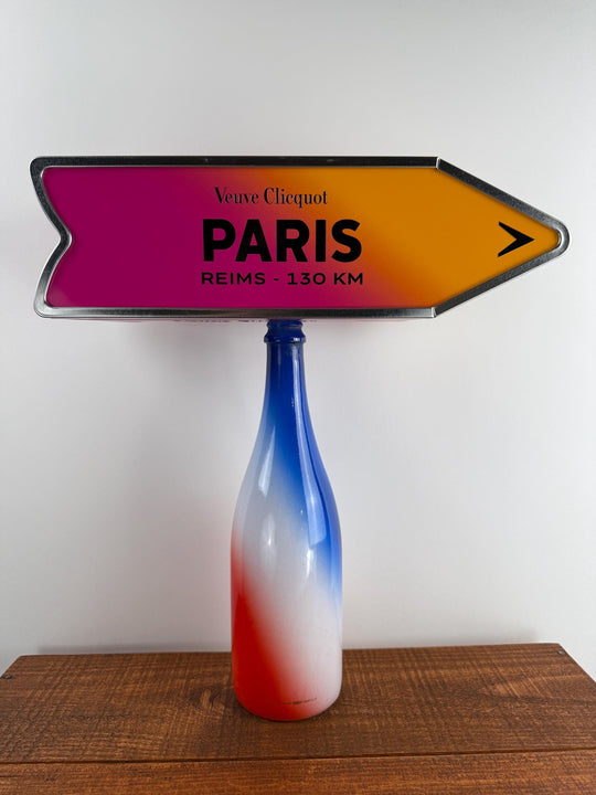 Pink Paris Arrow box Veuve Clicquot