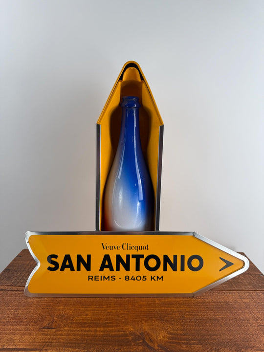 Veuve Clicquot San Antonio Arrow box