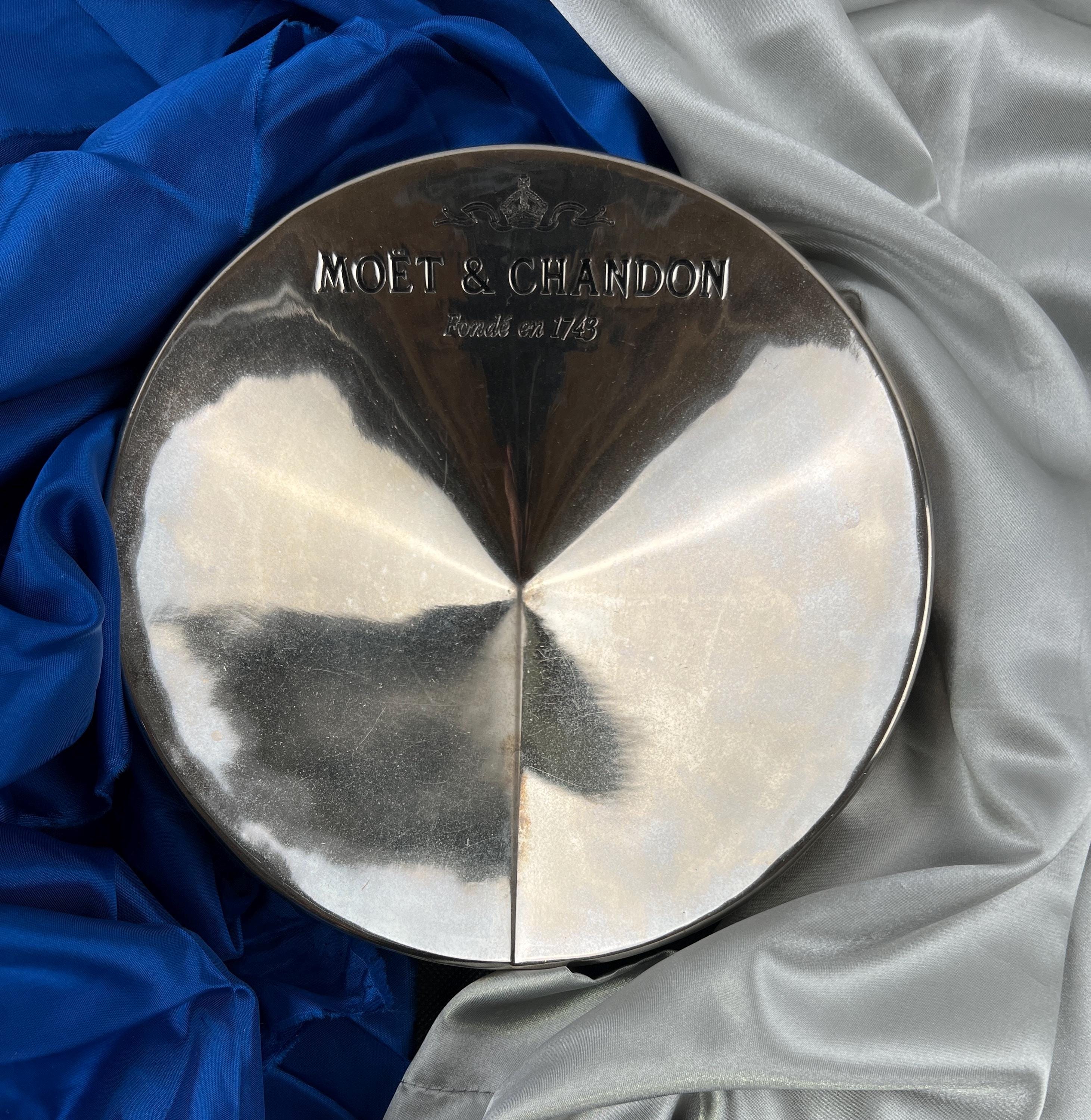 MOËT & CHANDON 灰皿 Vintage Metallic Moët & Chandon Champagne Ashtray – Maison des